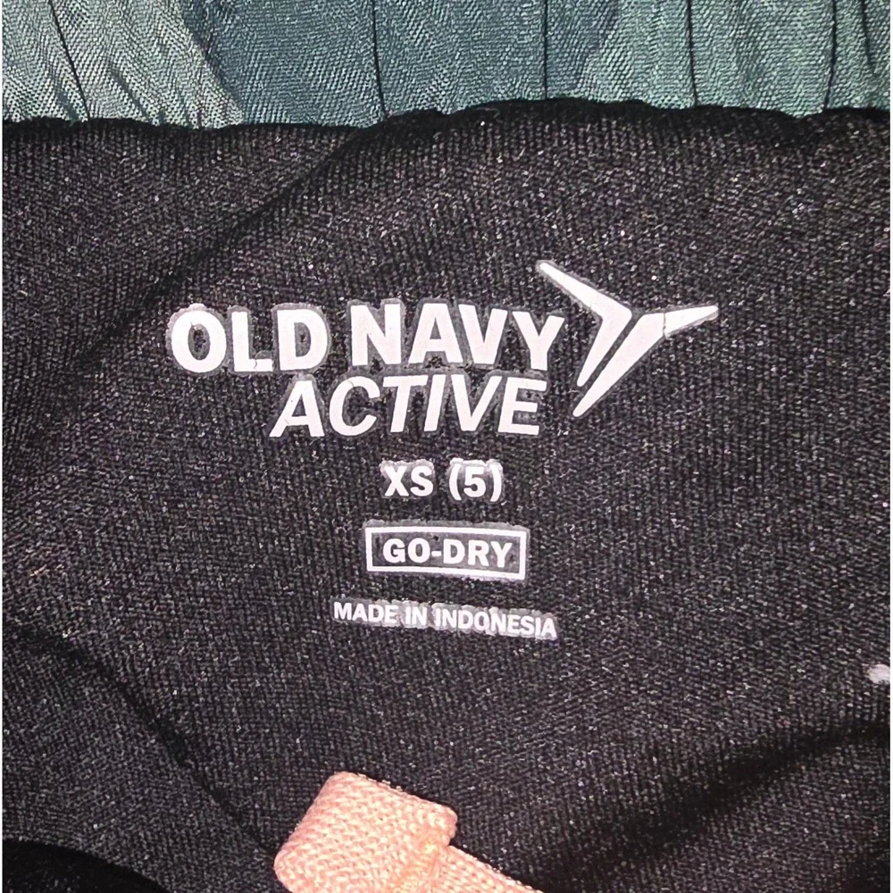 Old Navy Active Girls Camo Go-Dry swim Athletic Shorts Green Grey XS 5